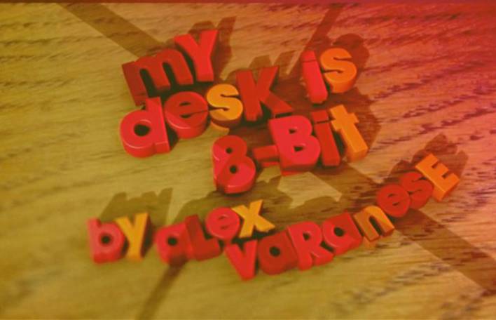 My desk is 8-bit – Fubiz Media My desk is 8-bit
