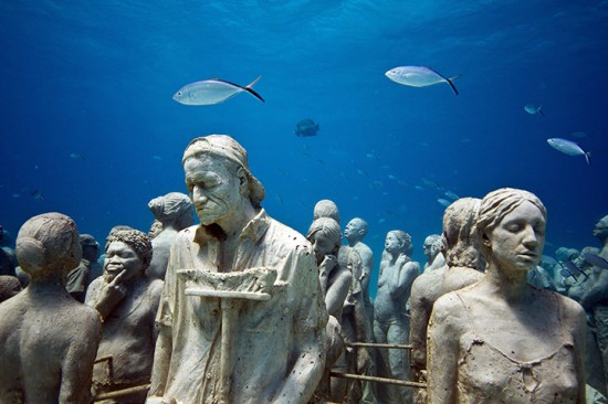 underwater-sculpture-edge-002