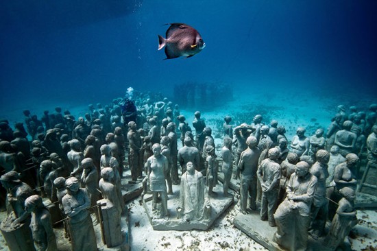 underwater-sculpture-edge-004