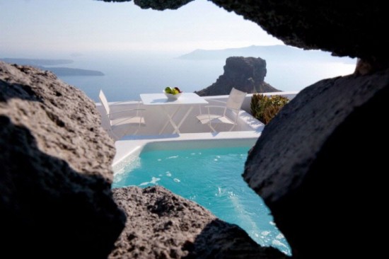 grace-santorini-hotel4-550x366.jpg