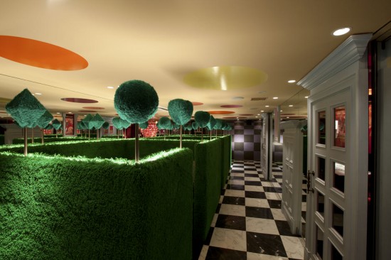 alice-in-wonderland-restaurant1