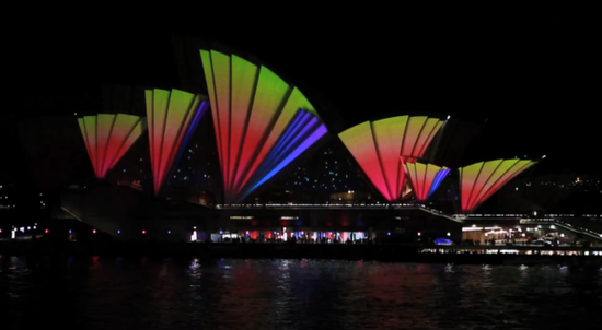 timelapse-of-vivid-sydney-20111