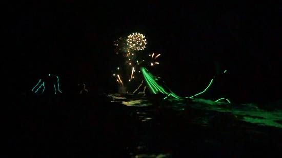 Neon-νύχτα-surfing3