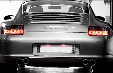 Grey in Color  : Porsche carrera S (dsp films / www.dsprod.com)