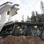 Spaceship House by Zaha Hadid15