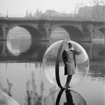 Women in Bubbles over Paris6