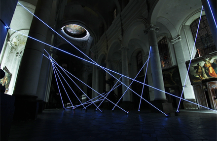 Portée/ – Monumental interactive installation in a church