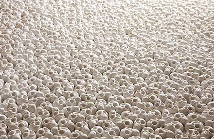 100 000 Miniature Porcelain Skulls
