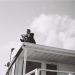 Robert-Pattison-Dior-rooftop