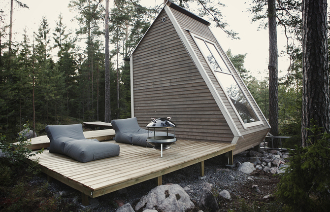 Micro Wooden Cabin Architecture