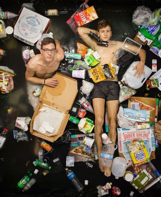 7-days-of-garbage-environmental-photogra