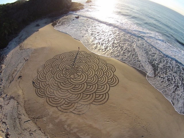 Sand Paintings by Andres Amador 1
