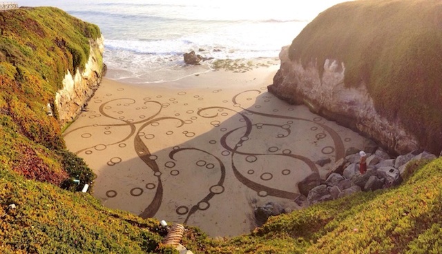 Sand Paintings by Andres Amador 4