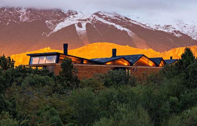 Mountain House by Alric Galindez Arquitectos