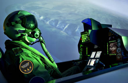 Fighters Academy, Simulateur Falcon F-16