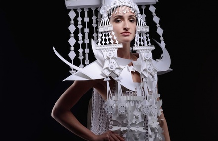 Folkloric Costumes in Paper Craft