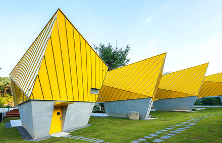 Asymmetric Vivid Yellow Pavillon