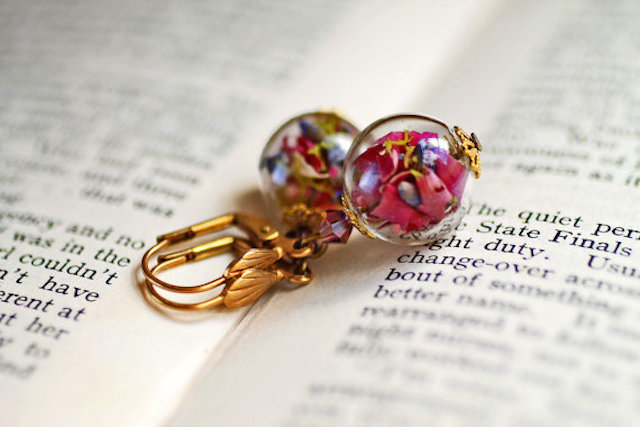 Poetic Jewels Containing Real Flowers-23