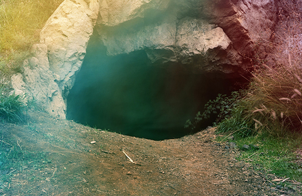 Colors Manipulations in Caves