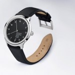 Helvetica Watch_12