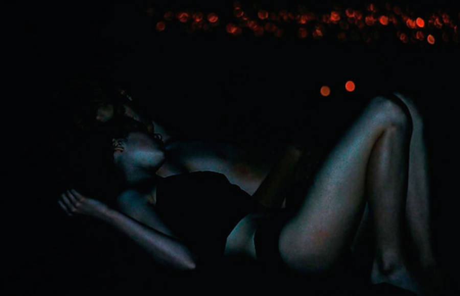Nakedness in The Dark Photography
