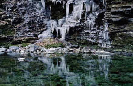 Beautiful Frozen Waterfalls in Japan