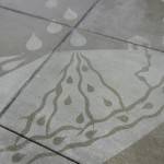 Illustrations on Sidewalks Appear When Raining_4