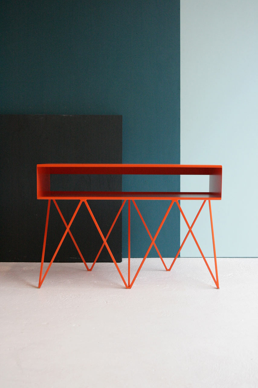 The Minimalist Furniture Made of Steel_4