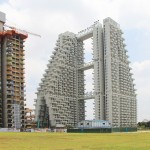 The Two Connected Tower Blocks in Singapore_2