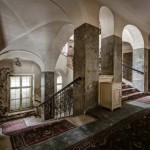 The World Grandest Abandoned Hotels_19