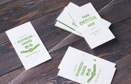 10 Realistic Business Card Mock-up’s
