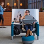 Cocoon-Like Desk2