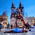 Gravity Defying Yoga Poses In Photos_13