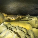 Incredible Hidden Cave in Laos_2