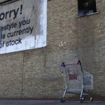 Society Seen Through The Prism of Banksy Art_14