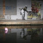 Society Seen Through The Prism of Banksy Art_8