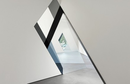 Geometric and Mirrored Wall Portals