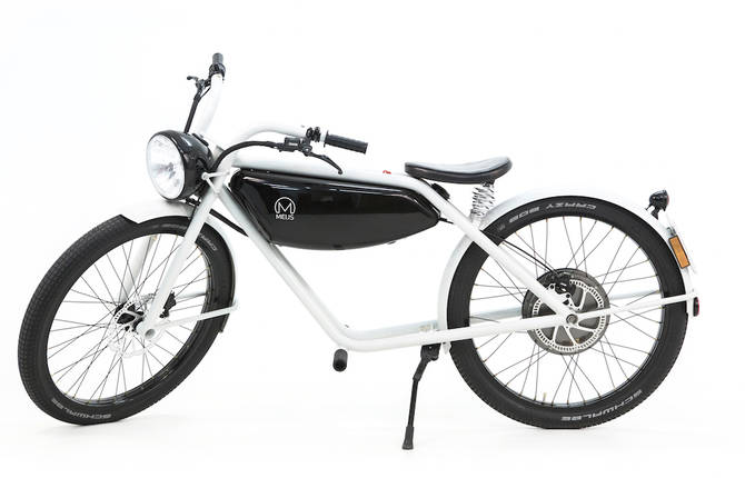 Bike-Like Electric Moped