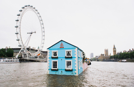 Airbnb Floating House on the Thames River