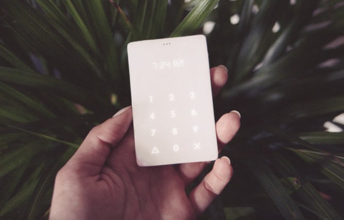 Ultra-minimalist Phone to Get Free