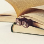 olena-legsbookmarks-0
