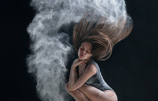 The Explosive Movements of Classical Dancers