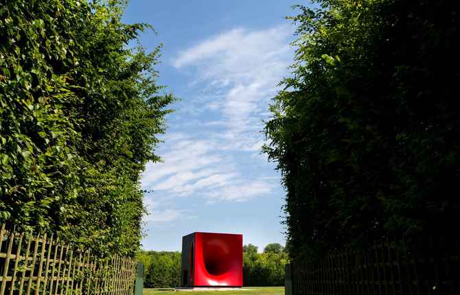 Anish Kapoor Exhibition in Versailles Palace