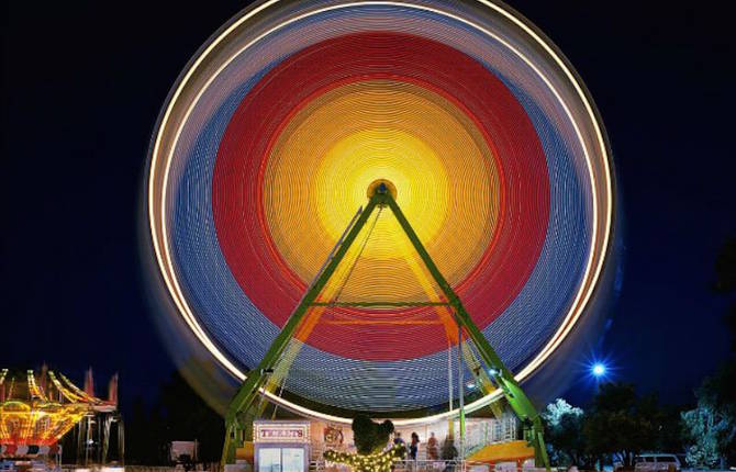 Long Exposure Photographs of Carnival Rides