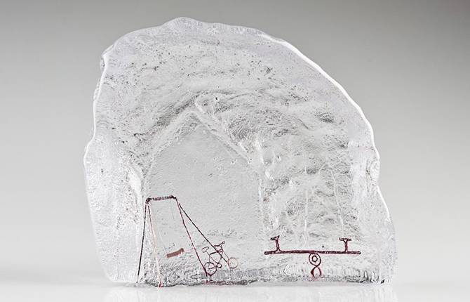 Miniature Wonderlands Frozen in Molten Glass