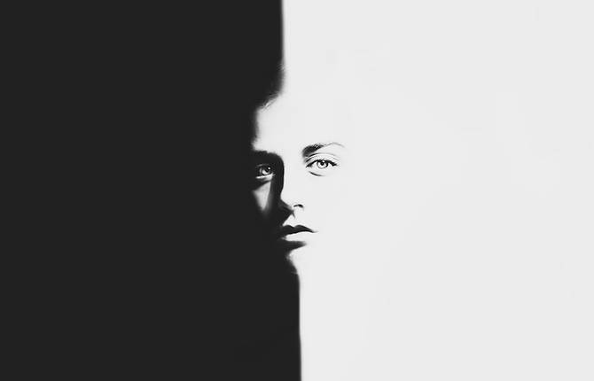 Surreal Black and White Photography by Silvia Grav