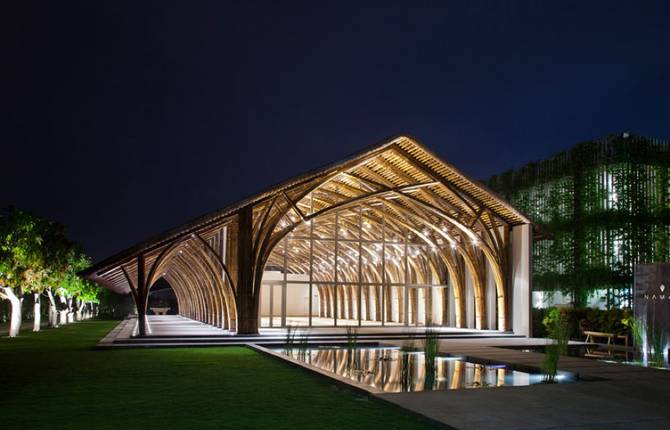 Conference Hall Made From Two Types of Bamboo in Vietnam