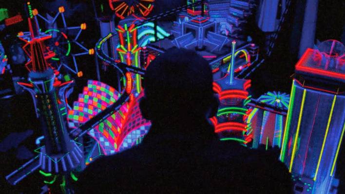 Enter The Void Movie In One Minute