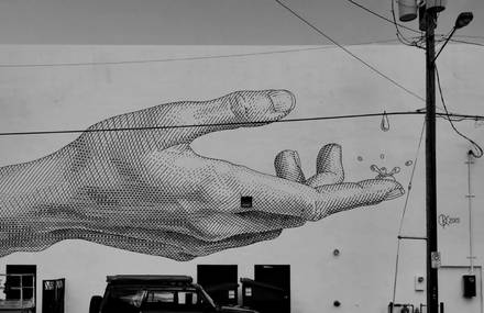 Hand Street-Art Mural Timelapse