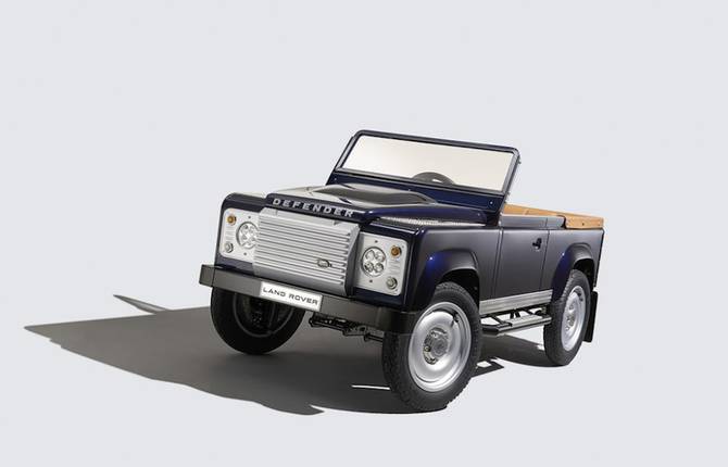 Land Rover Defenders Concept with Pedals